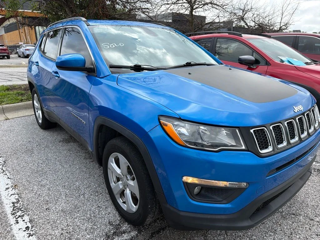 Used 2021 Blue Jeep Latitude image 8