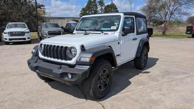 2026 Jeep Wrangler Sport's photo
