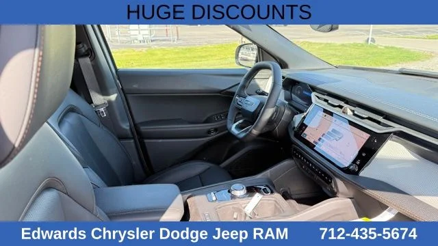 New 2026 Silver Jeep Limited image 30