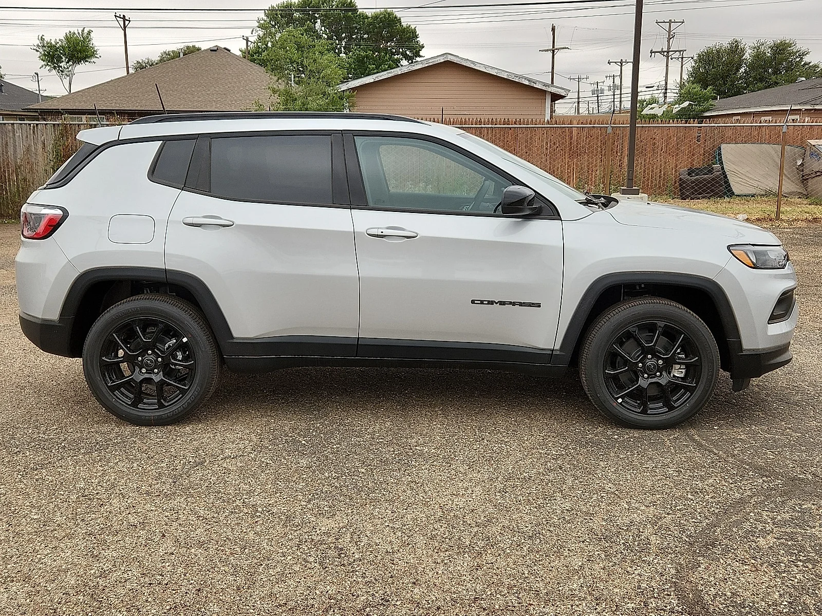 New 2026 Silver Jeep LATITUDE ALTITUDE 4X4 image 5