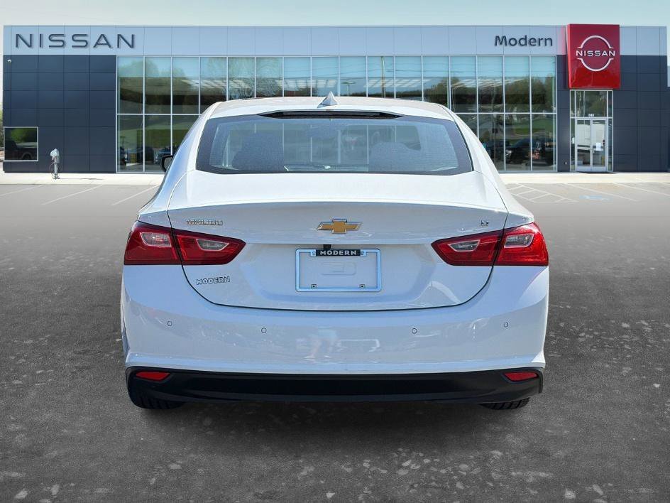 Used 2024 Summit White Chevrolet LT image 5