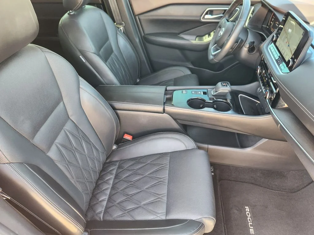 Certified Used 2023 Gray Nissan Platinum image 15