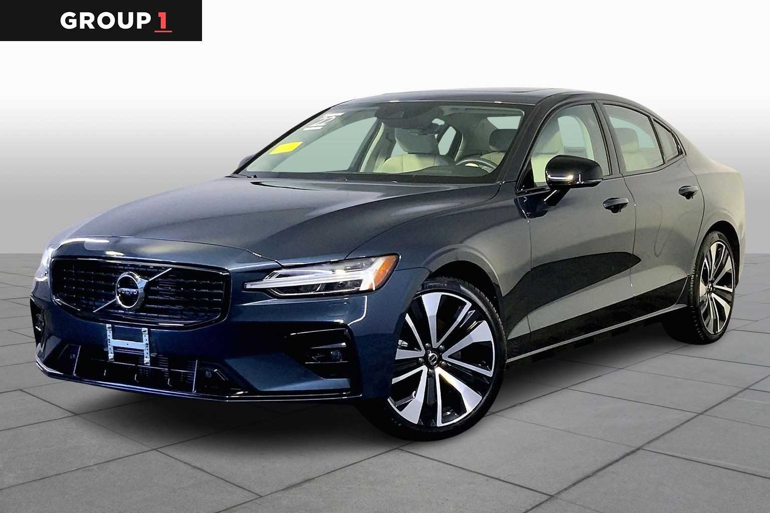 2022 Volvo S60 Momentum