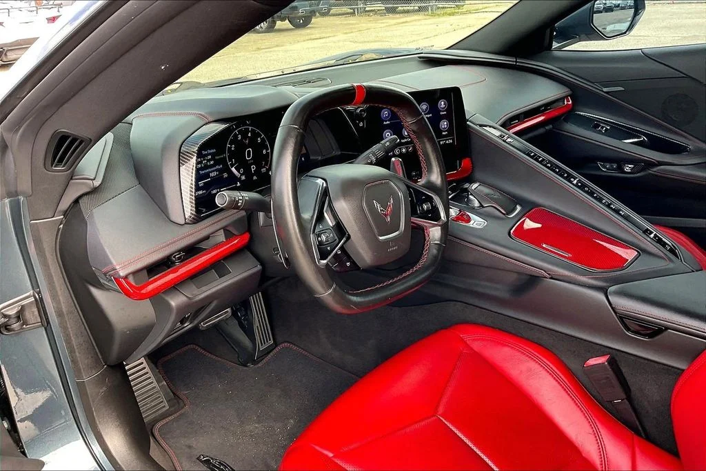 Used 2020 Gray Chevrolet Stingray image 13
