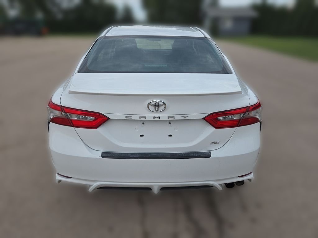 Used 2018 Super White Toyota SE image 4