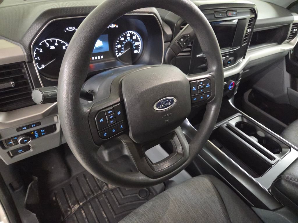 Used 2022 White Ford XL image 18