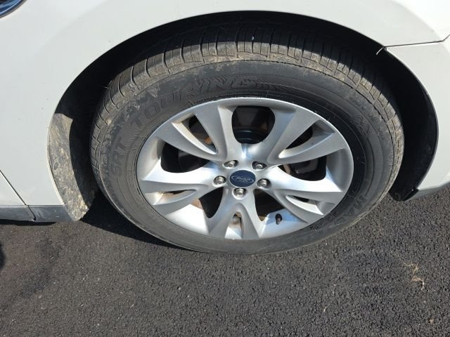 Used 2011 White Suede Ford SEL image 9