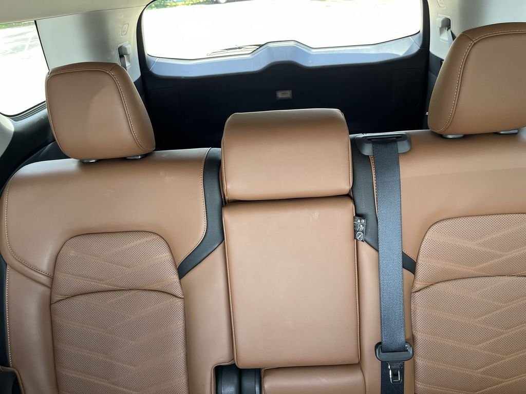 Certified Used 2025 Beige Nissan Platinum image 24