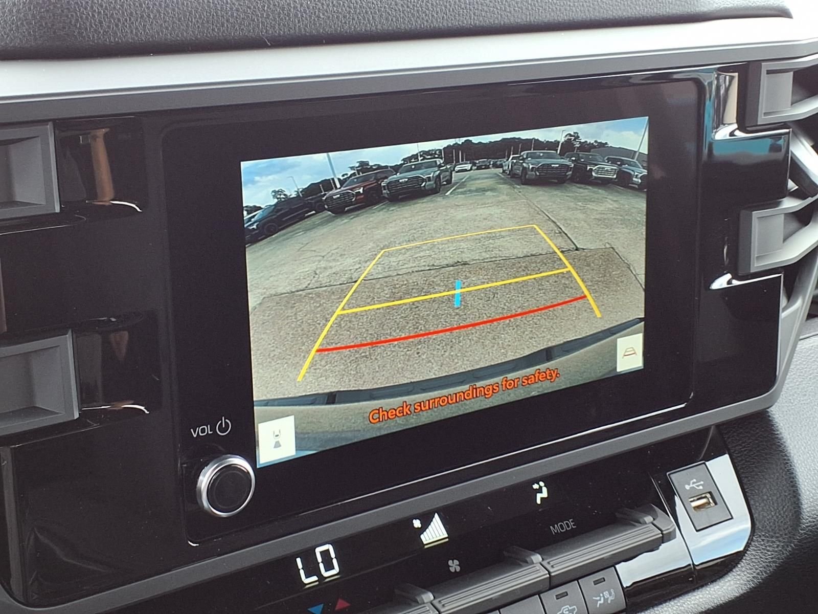 2026 Toyota Tundra SR5 - Photo 8