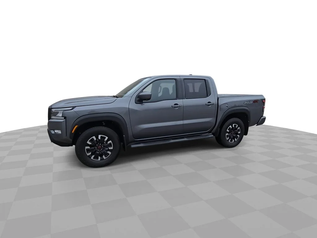 Used 2022  Nissan PRO-4X image 4