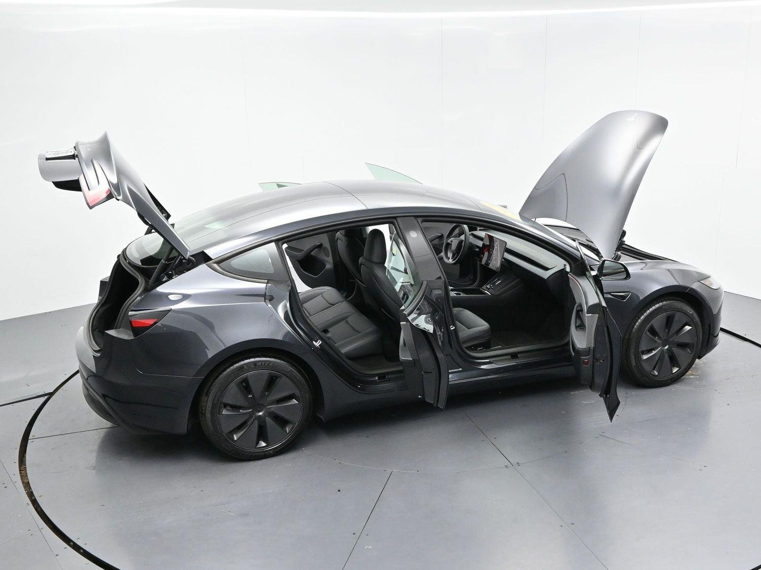 Used 2025 Black Tesla Long Range image 38