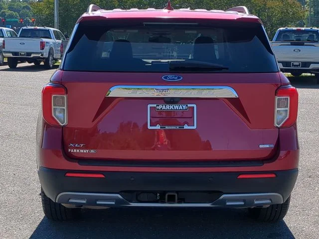 Used 2020 Red Ford XLT image 4