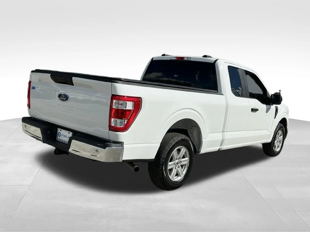 Used 2022 White Ford XL image 7