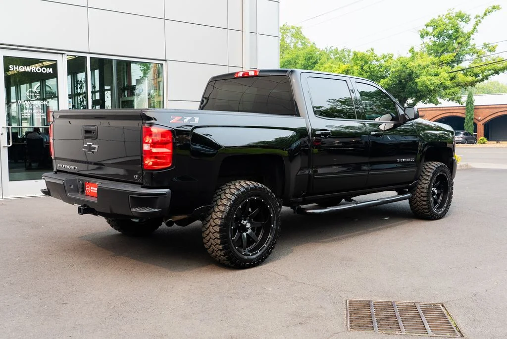 Used 2018 Black Chevrolet LT image 6