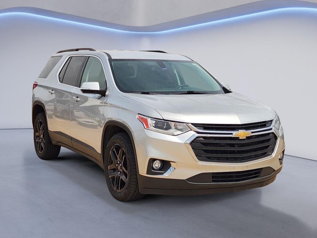 Used 2019 Silver Ice Metallic Chevrolet LT Cloth image 3