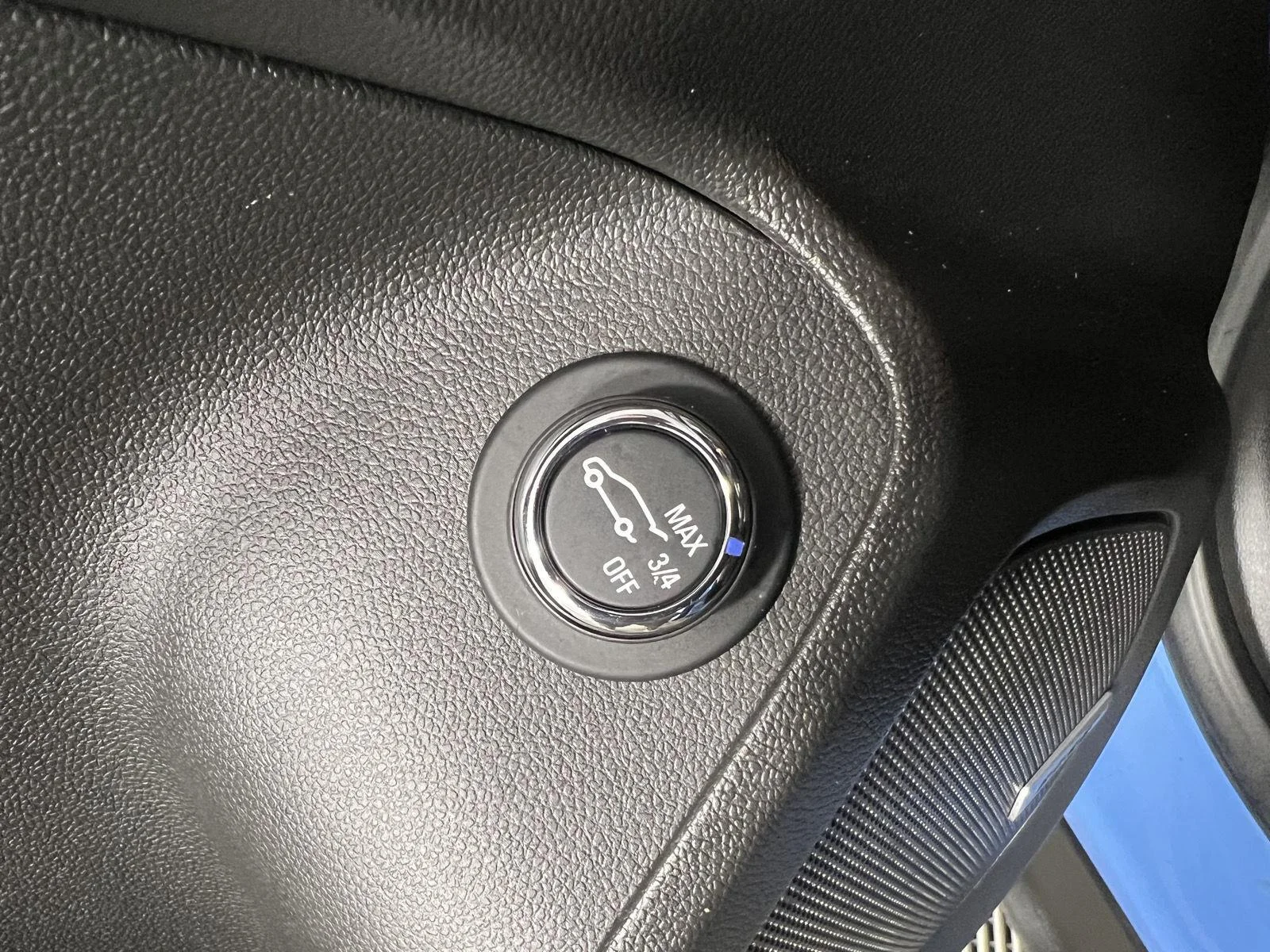 Used 2023 FOUNTAIN BLUE Chevrolet RS image 39