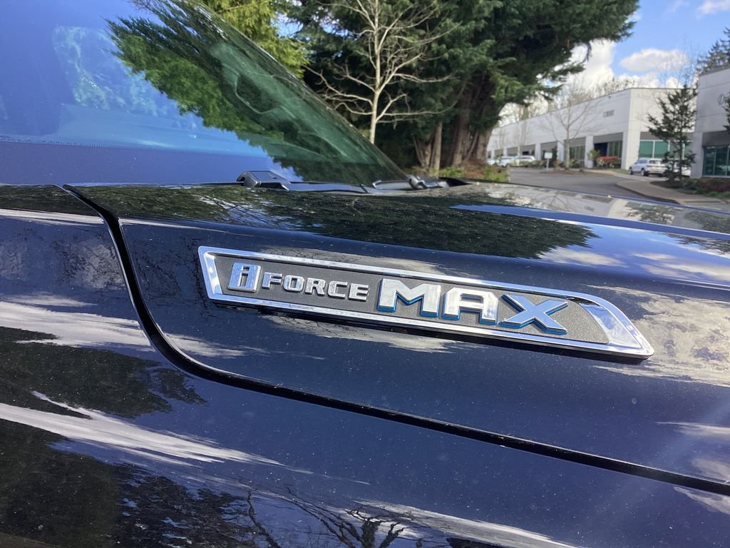 New 2026 Black Toyota Platinum image 13