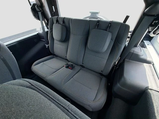New 2026 Bright White Clear-Coat Exterior Paint Jeep Sport image 24