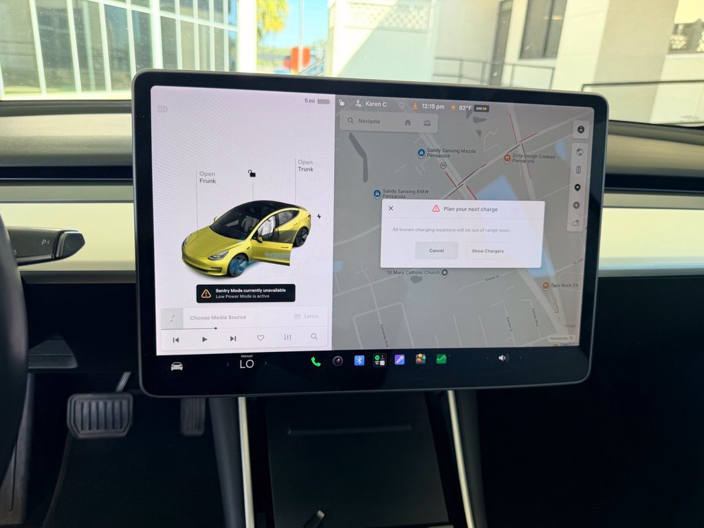 Used 2018 White Tesla Long Range image 22