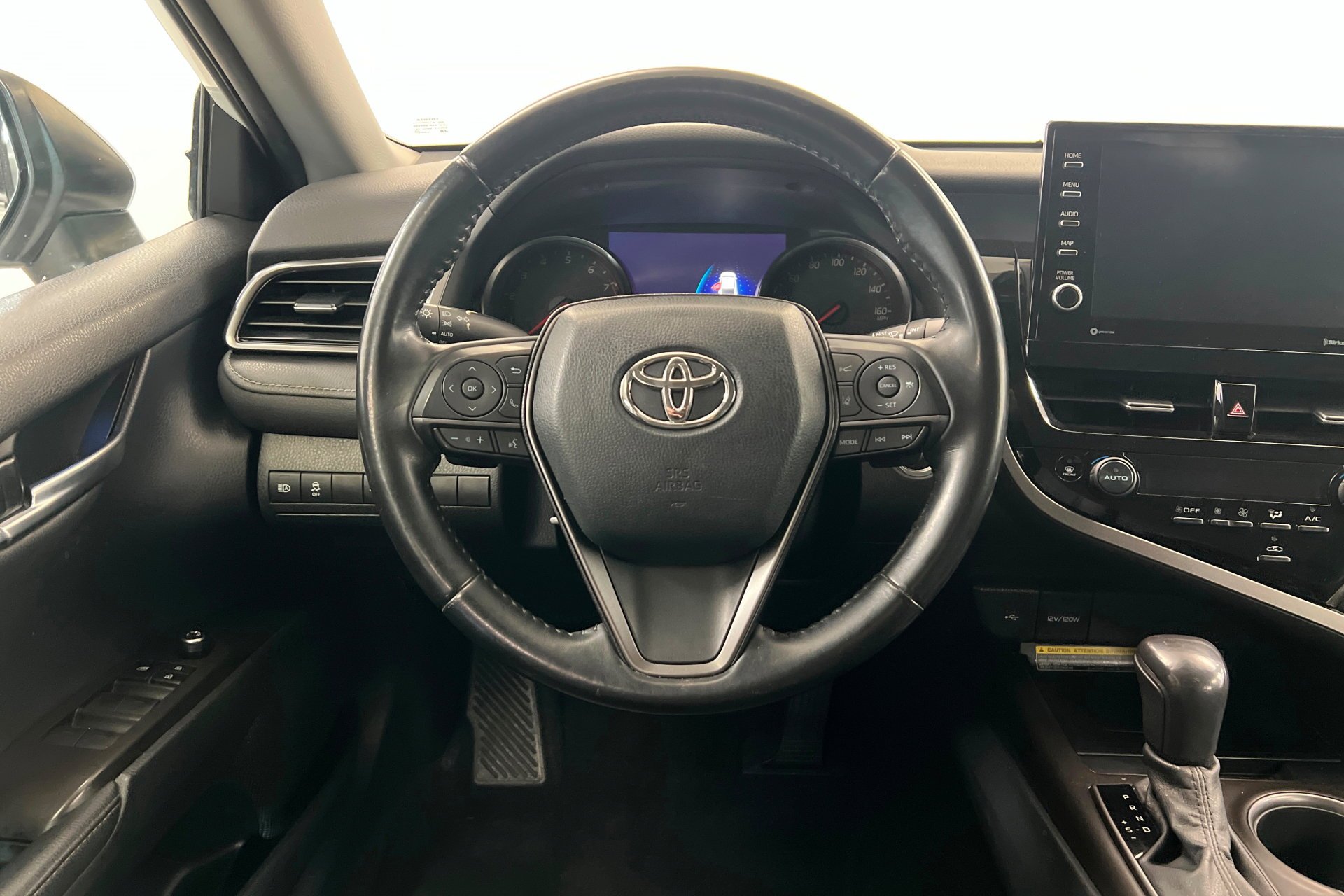 Used 2021  Toyota XSE image 13