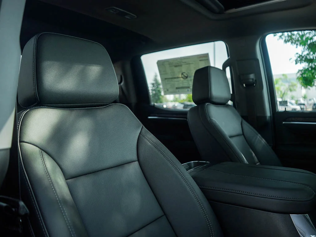 2026 GMC Sierra 1500 SLT - Photo 9