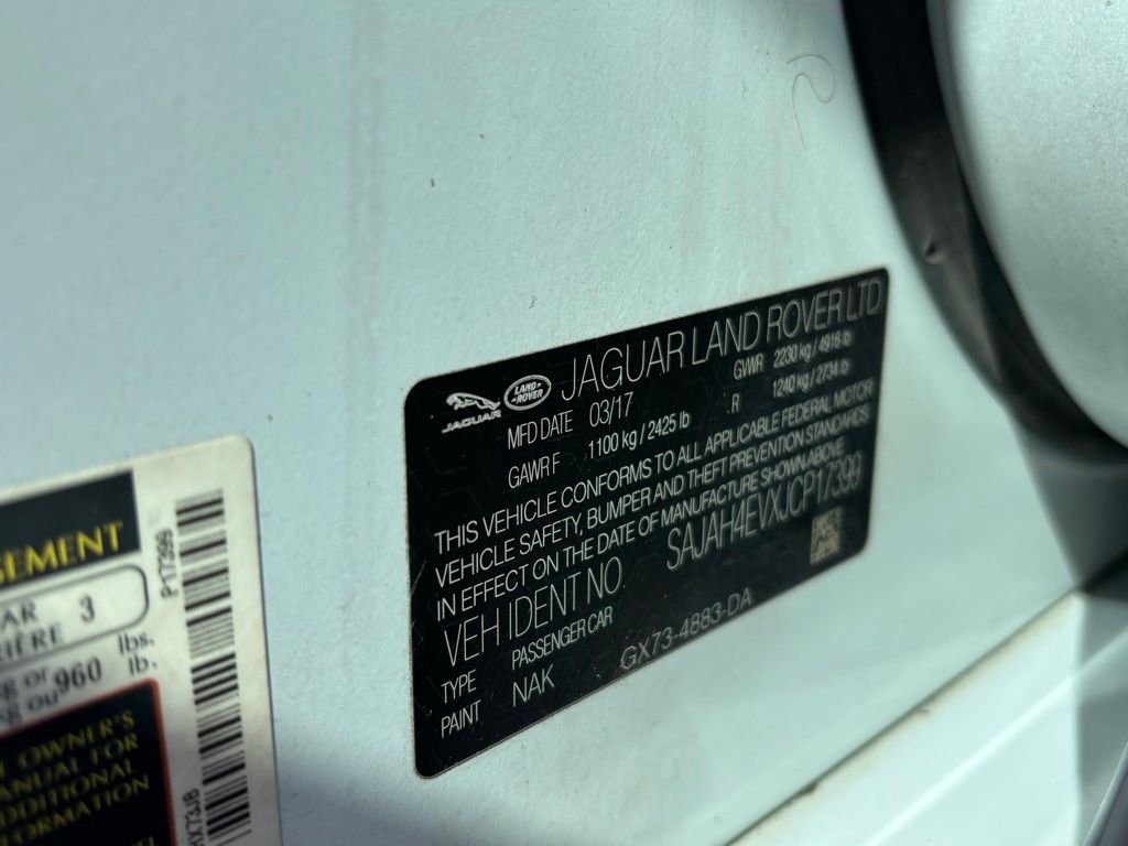 Used 2018  Jaguar 35t Portfolio Limited Edition image 9