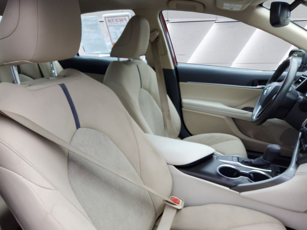 Used 2022 Red Toyota LE image 14