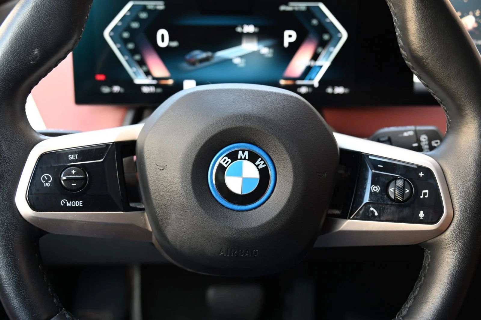 Used 2024 Dark Graphite BMW xDrive50 image 10