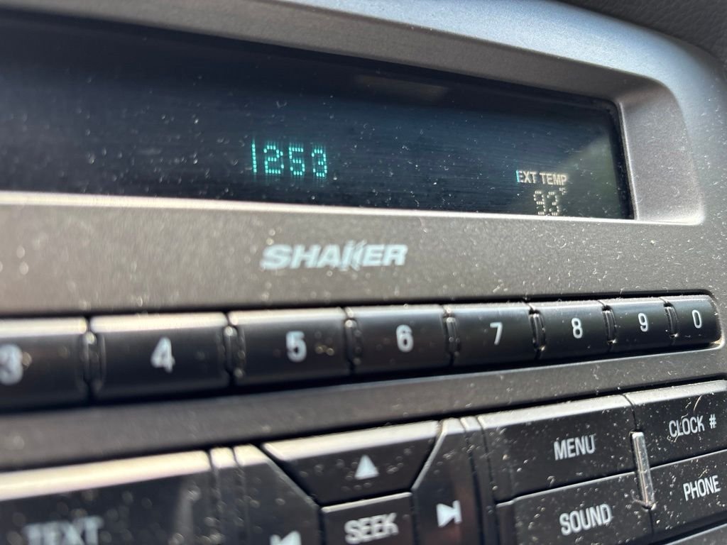 Used 2011 Blue Ford V6 Premium image 11