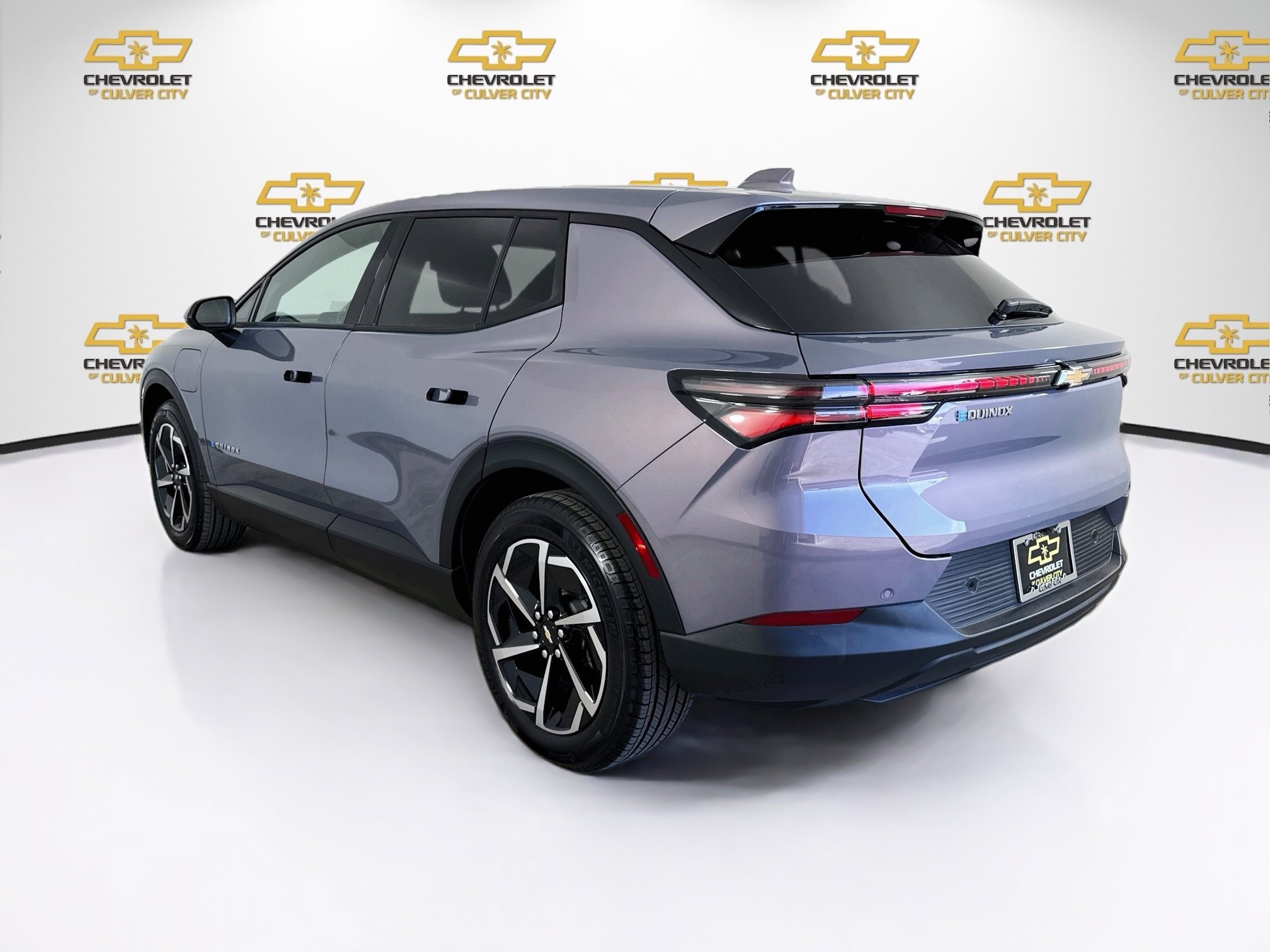 Used 2026 Galaxy Gray Metallic Chevrolet LT image 6