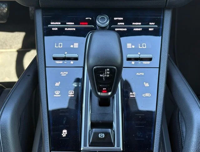 Used 2019 Black Porsche Base image 40