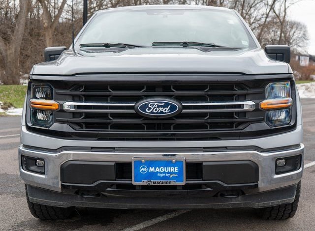Used 2025 Iconic Silver Metallic Ford XLT image 3