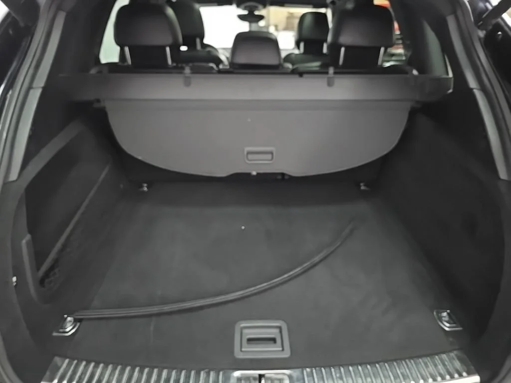 Used 2017 Bk Porsche NA image 12