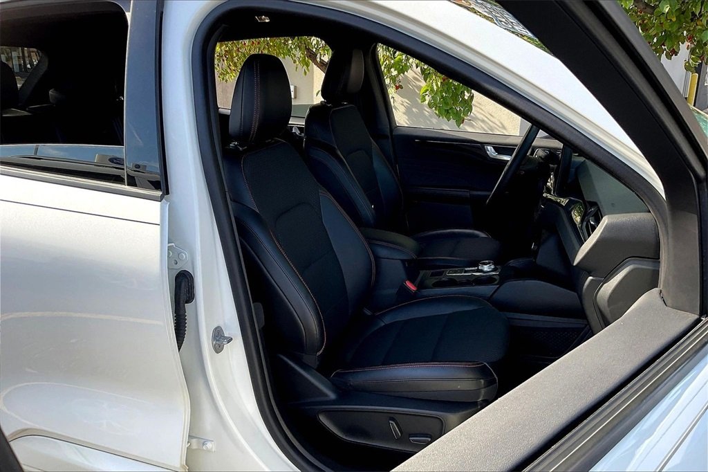 2023 FORD ESCAPE - Image 5