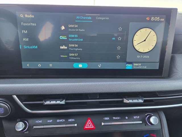 Used 2025 Gray Hyundai SEL image 11