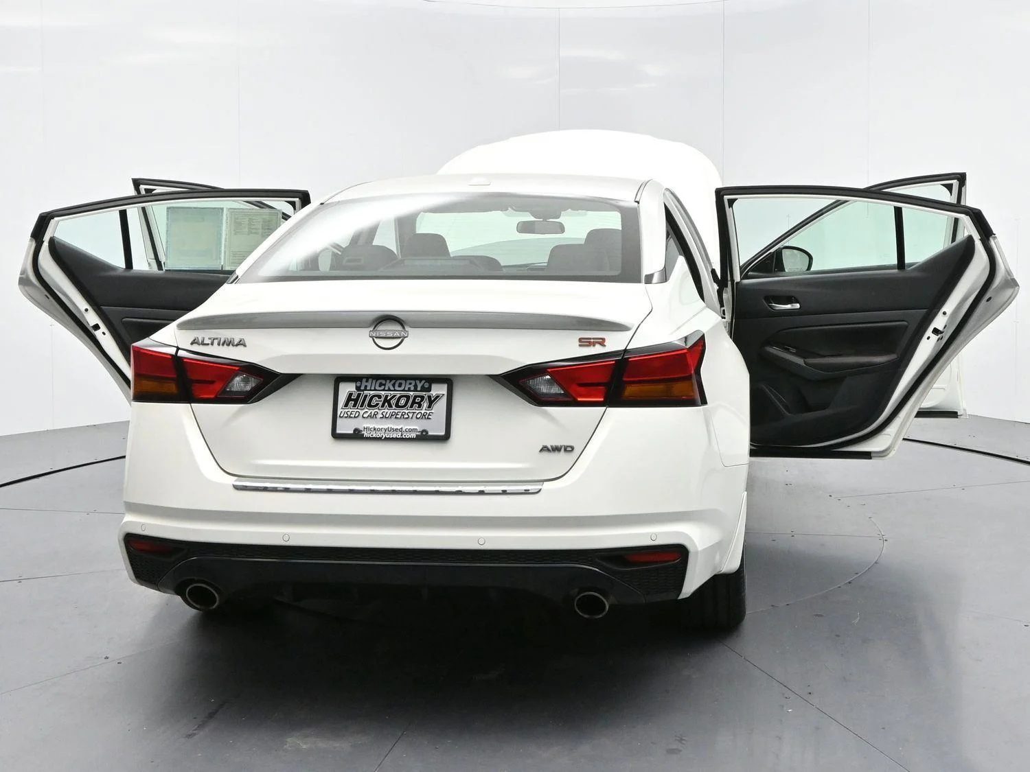 Used 2023 Pearl White Tricoat Nissan 2.5 SR image 38