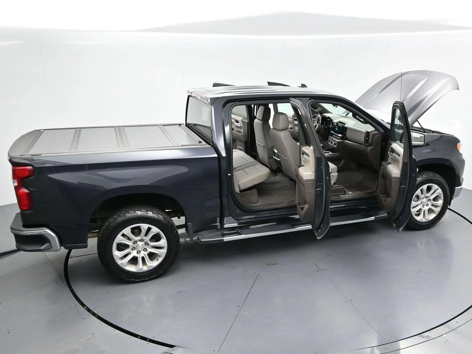 Used 2022 Dark Ash Metallic Chevrolet LTZ image 37