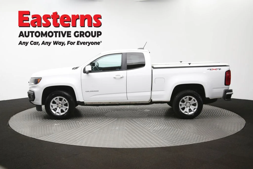 Used 2022 White Chevrolet LT image 57
