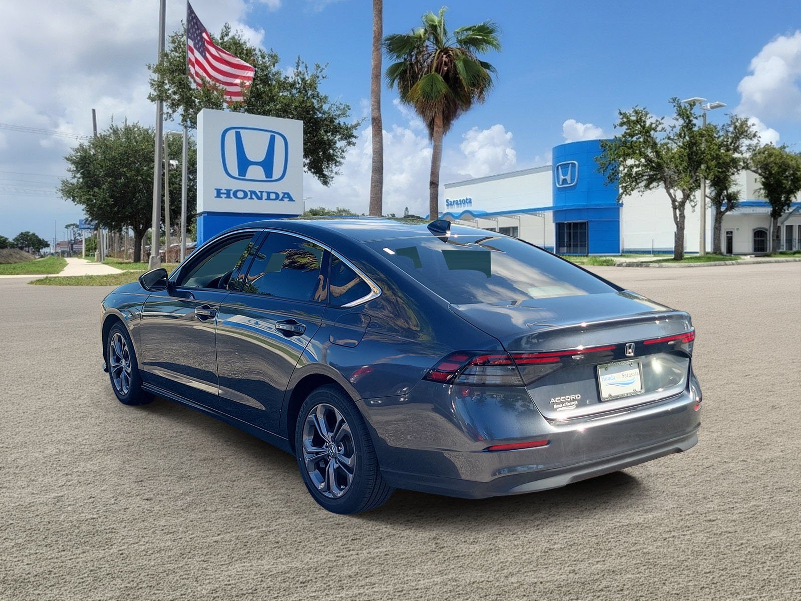 Used 2023 Crystal Black Pearl Honda EX image 5