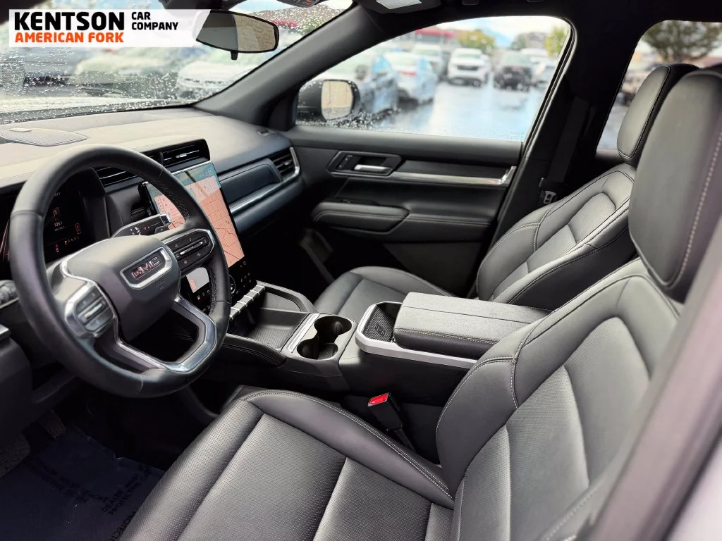 Used 2026 Silver GMC Elevation image 30