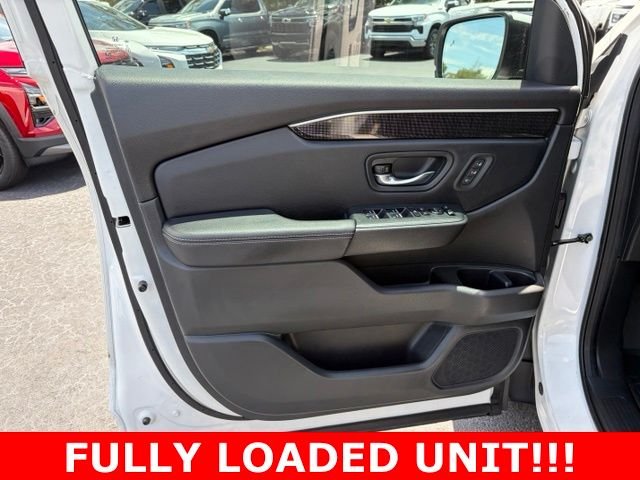 Used 2023 White Honda Elite image 12