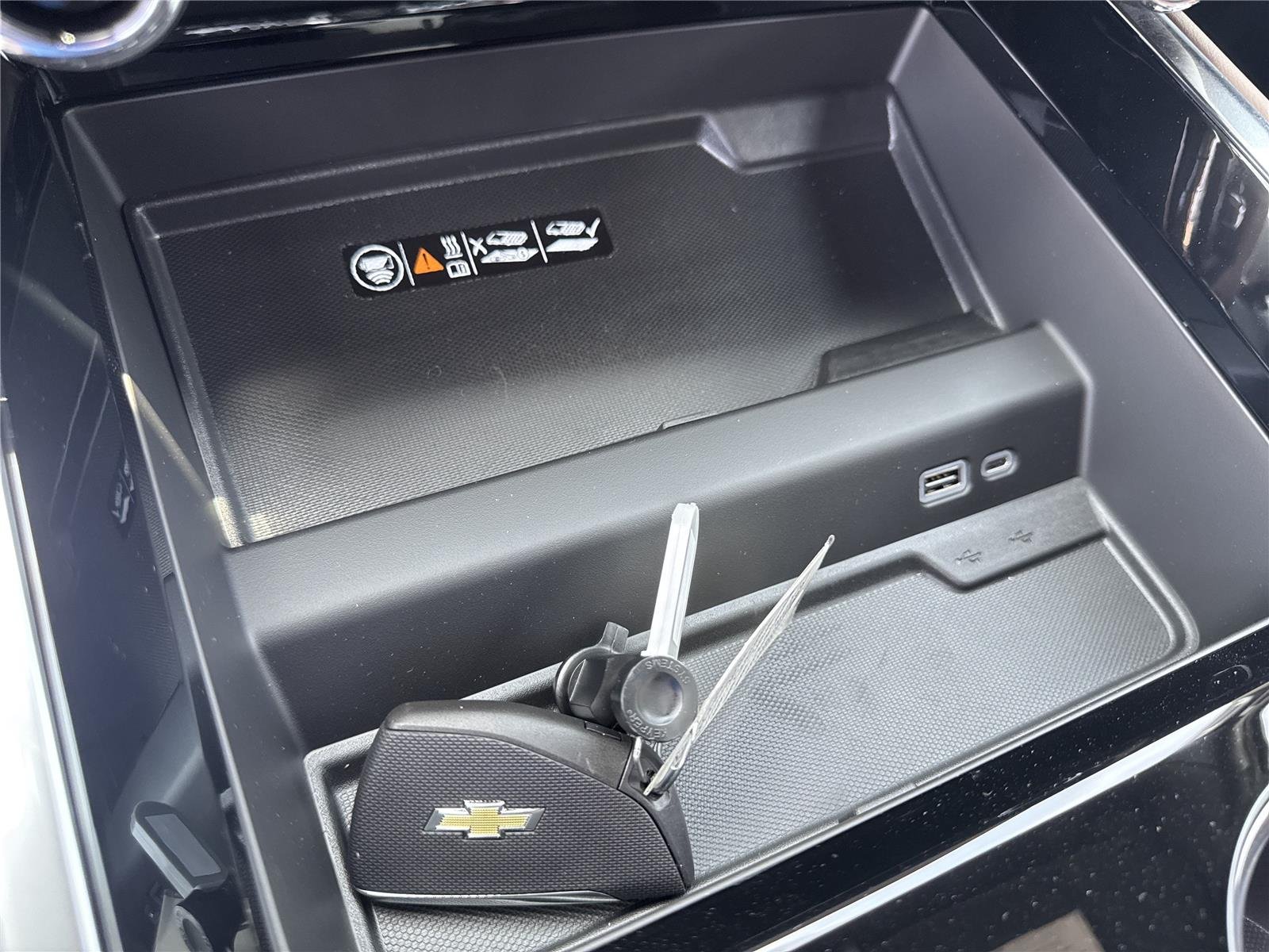 New 2026 Black Chevrolet High Country image 29