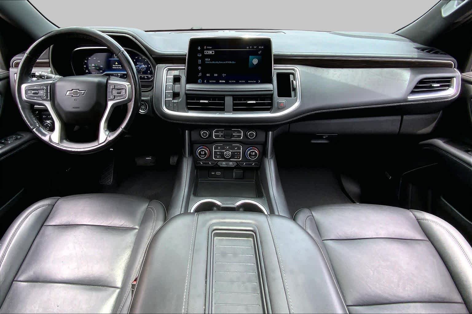 Used 2022 Black Chevrolet Z71 image 16