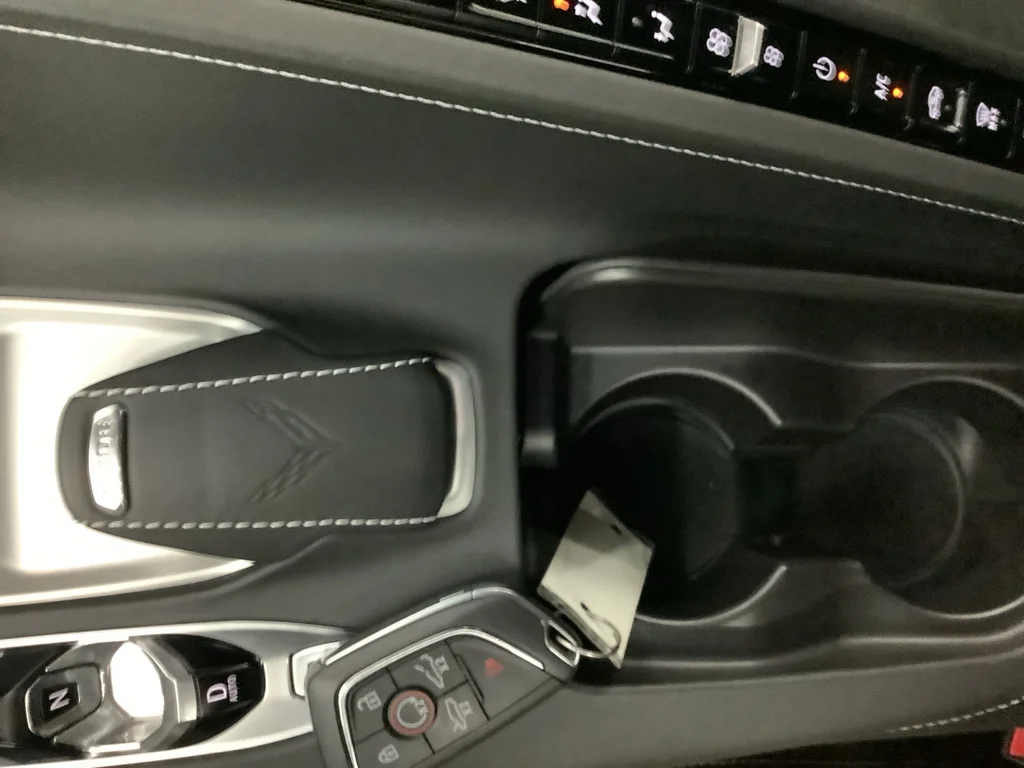 Used 2023 BLACK Chevrolet 3LT image 18