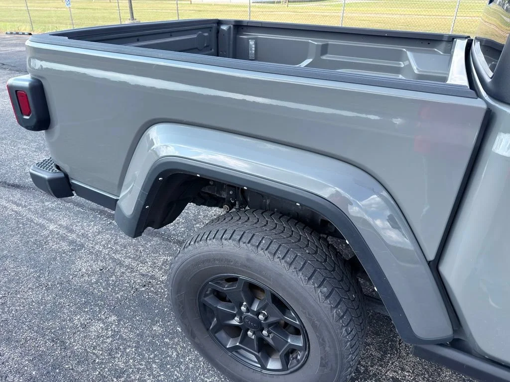 Used 2022 Gray Jeep Willys image 10