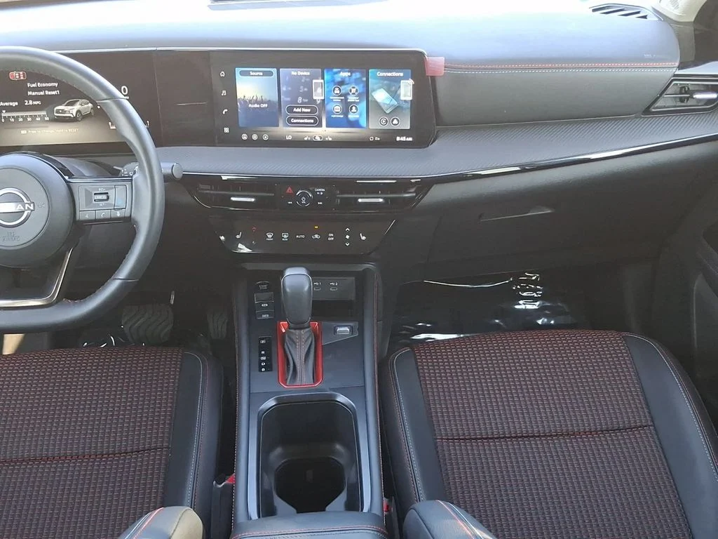 Certified Used 2026 Gray Nissan SR image 3