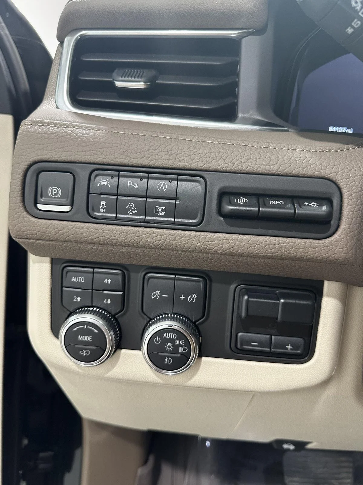 Used 2023 Onyx Black GMC Denali image 16
