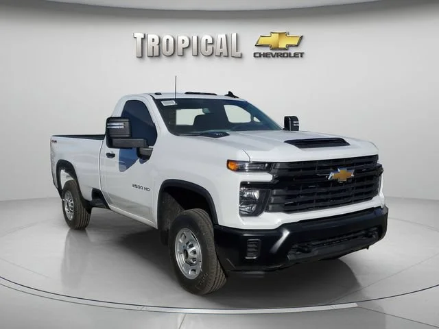 New 2025 Summit White Chevrolet WT image 4