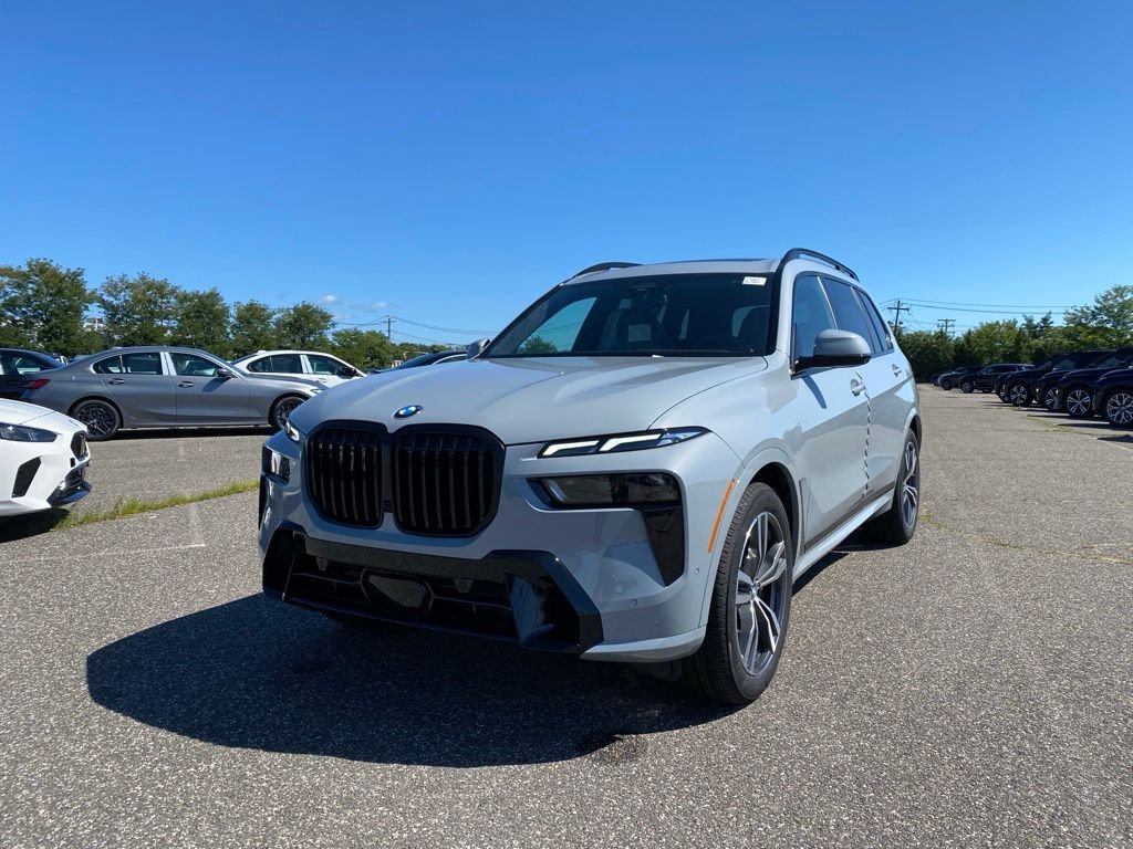 2027 BMW X7