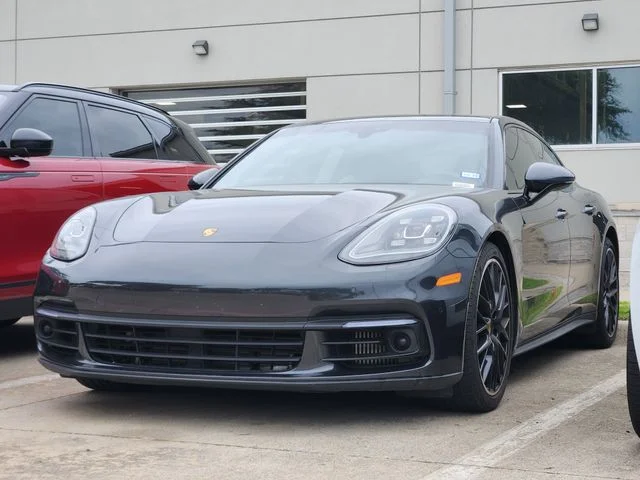 2018 Porsche Panamera 4S's photo